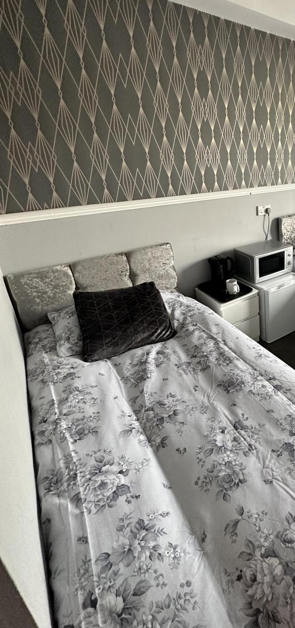 The Majestic Bed and Breakfast Great Yarmouth Exteriör bild