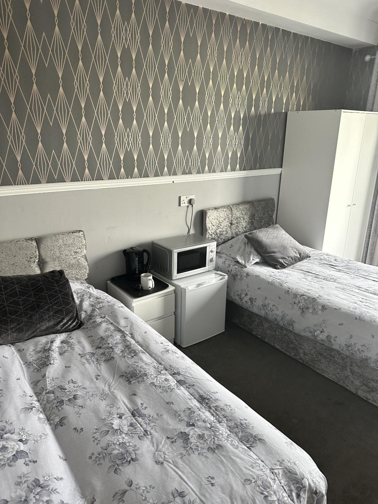 The Majestic Bed and Breakfast Great Yarmouth Exteriör bild