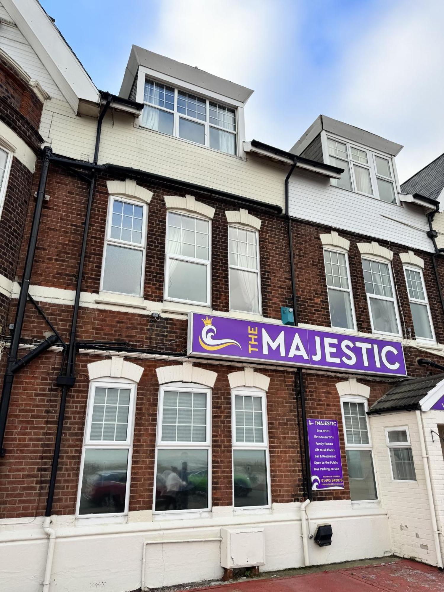 The Majestic Bed and Breakfast Great Yarmouth Exteriör bild